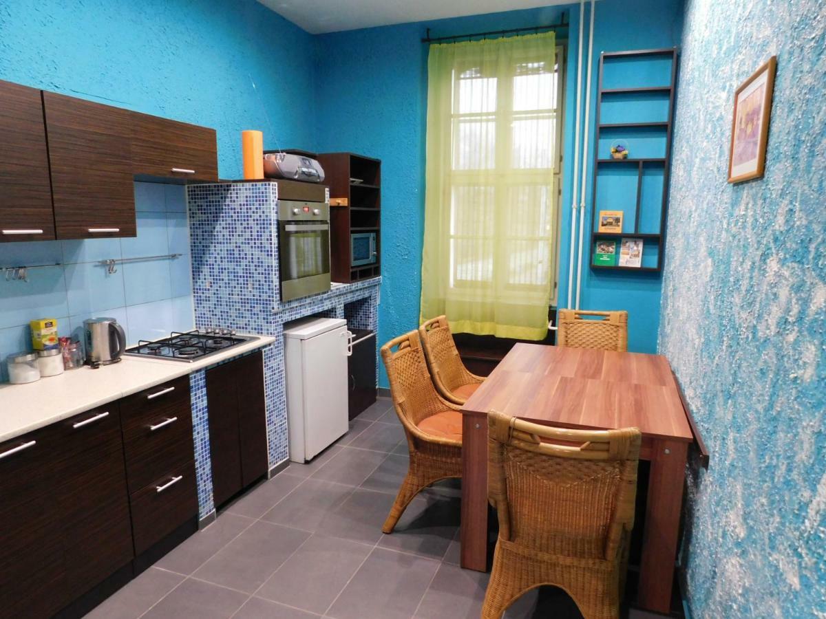 Koermend Lakas Apartment Exterior photo